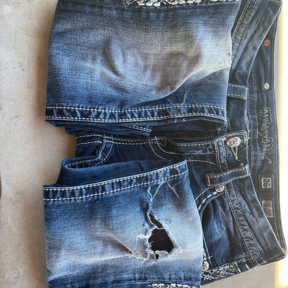 Miss Me Blue Jeans. Size 26